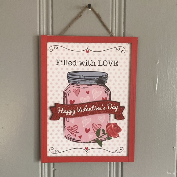 NWT Red Wooden Frame- Filled w/ Love Mason Jar ❤️ Happy Valentines Day Sign 🌹 - Picture 6 of 11